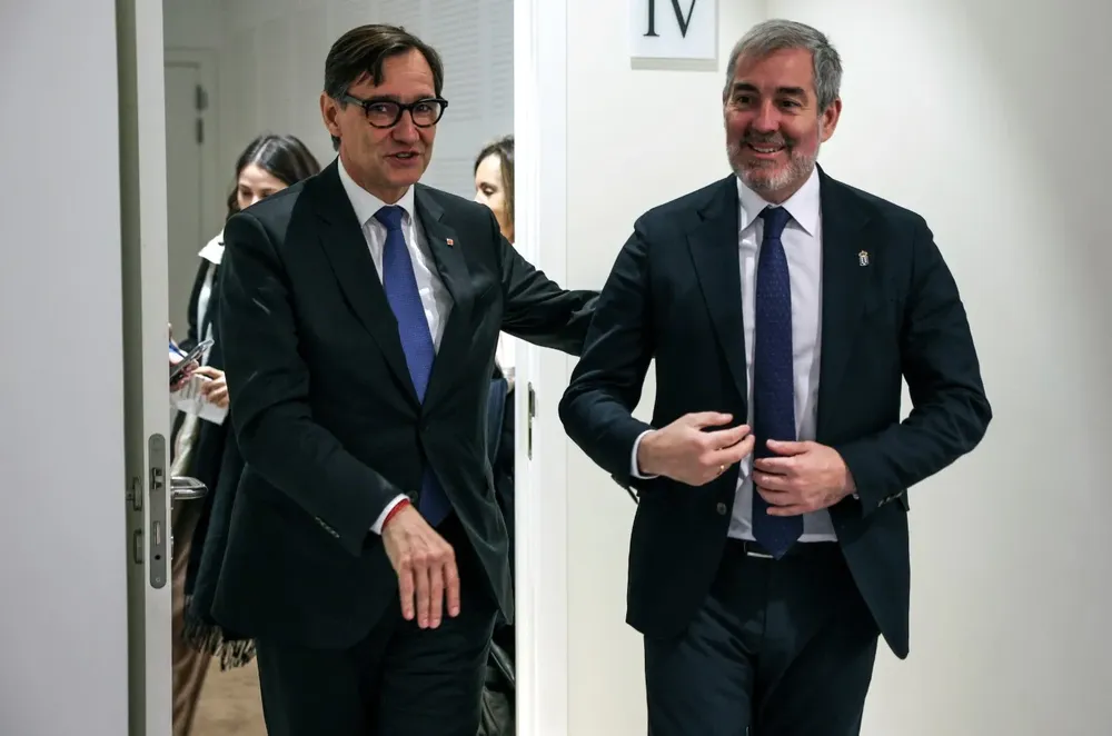 fernando-clavijo-y-salvador-illa-reunion-en-bruselas