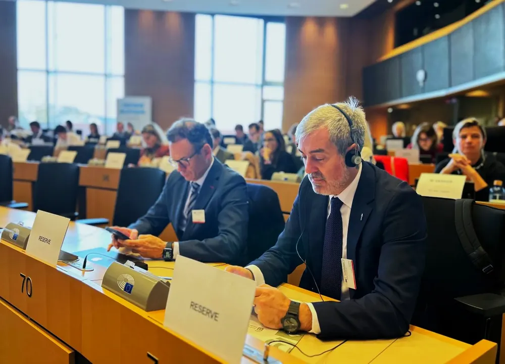 turismo-sostenible-emergencia-hidrica-y-migracion-centran-la-agenda-de-trabajo-de-clavijo-en-bruselas