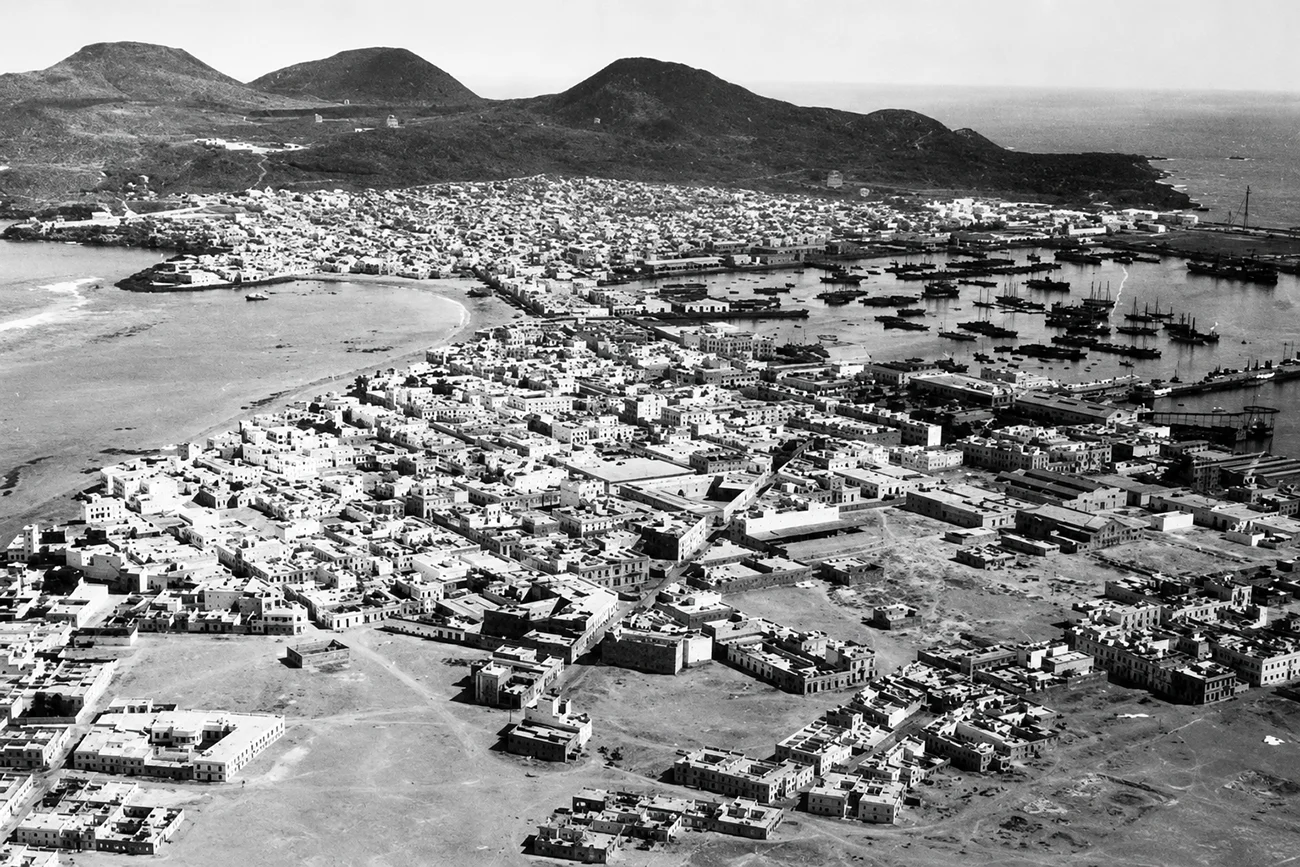 puerto-de-la-luz-en-las-palmas-de-gran-canaria
