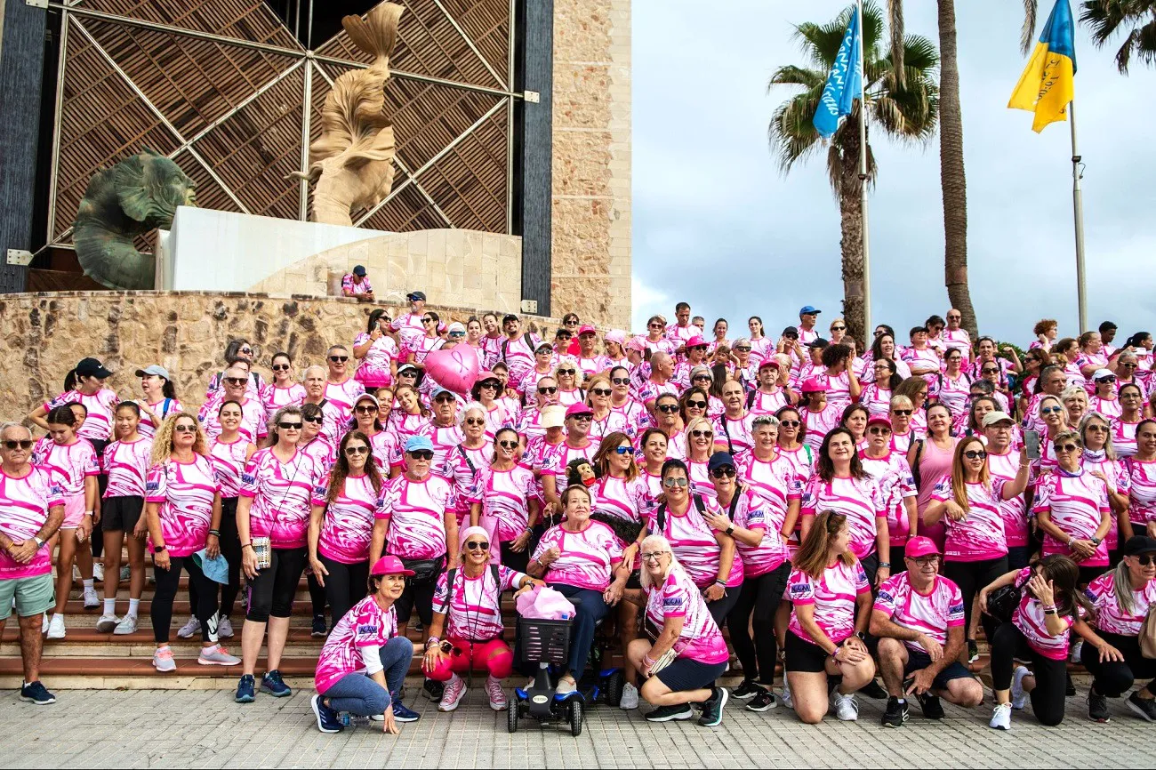 marea-rosa-en-las-canteras-con-la-Grand-Pink-Run-2025