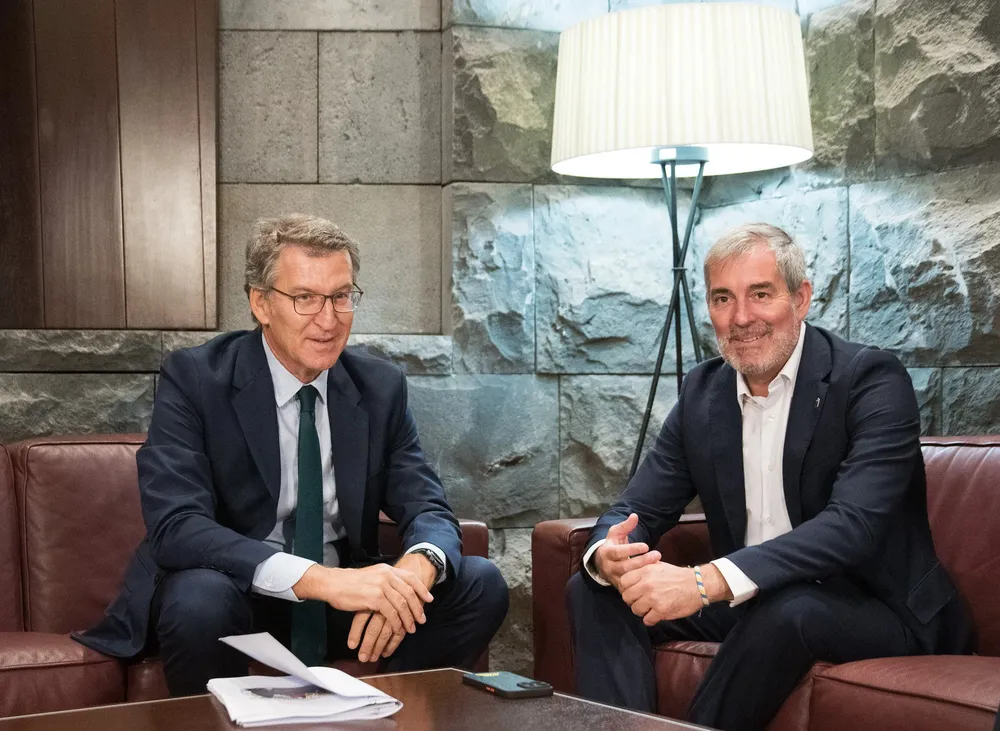 reunion-fernando-clavijo-y-feijoo-problema-inmigracion-canarias