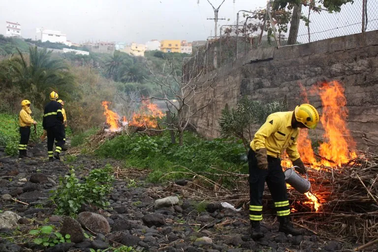 alerta-maxima-por-altas-temperaturas-y-riesgo-de-incendios-forestales-en-canarias
