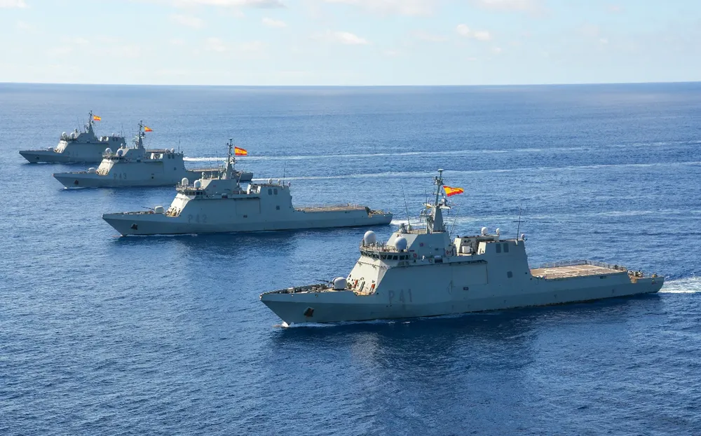 maniobras-militares-de-la-armada-en-canarias Ejercicios conjuntos de la Fuerza de Acción Marítima en Canarias