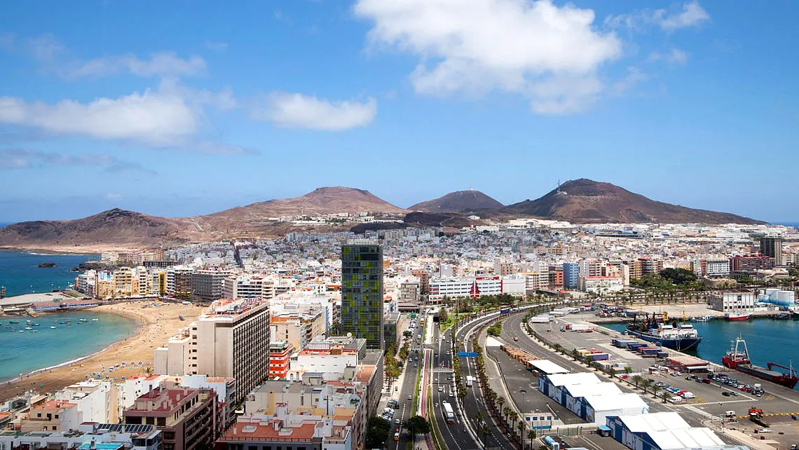 las-canteras-en-limbo-legal_coalicion-canaria-controla-las-dos-partes-del-istmo-de-las-palmas