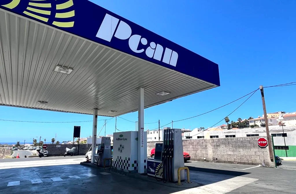 impuesto-de-tenerife-sobre-gran-canaria_el-dinero-que-pagas-d-emas-en-tu-gasolina