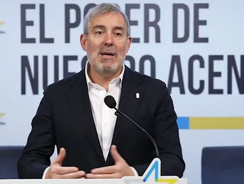 fernando-clavijo-congreso-nacional-coalicion-canaria fernando clavijo en congreso coalicion canaria