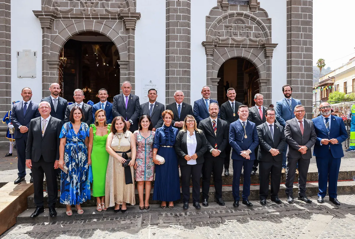 dia-del-pino-en-teror_santa-misa-y-procesion-de-la-virgen-del-pino