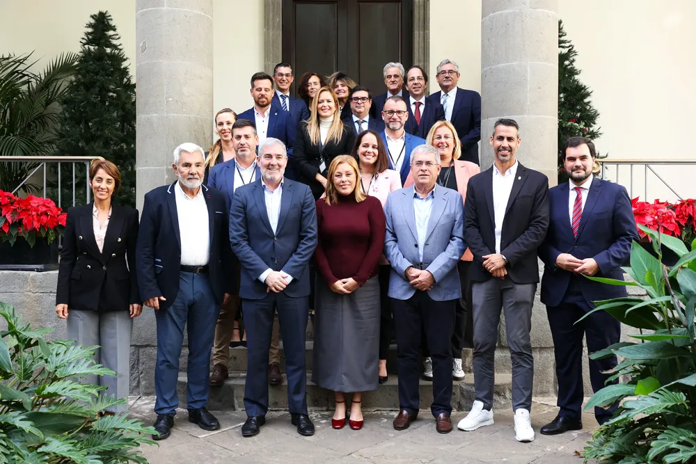 parlamento-canario-aprueba-toma-en-consideracion-la-propuesta-de-ley-de-asociacion-municipios-turisticos-de-canarias