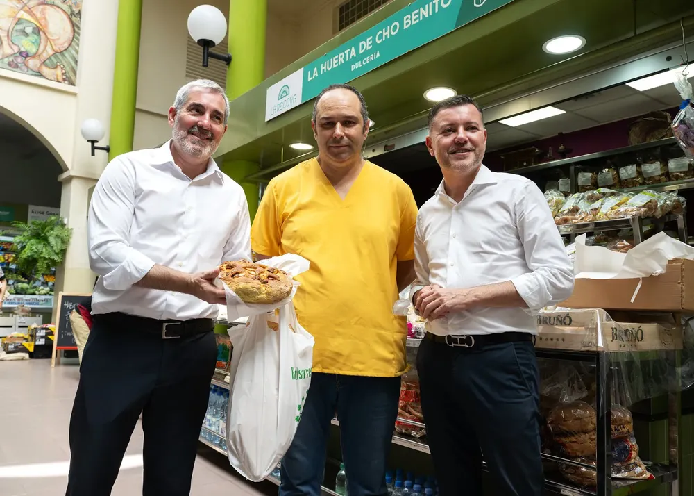 fernando-clavijo-apuesta-por-dignificar-el-campo-canario