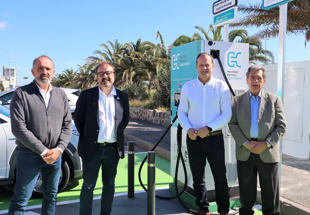 Inauguración punto de recarga en el Polígono Industrial de Arinaga_la-ghaceta-de-gran-canariua