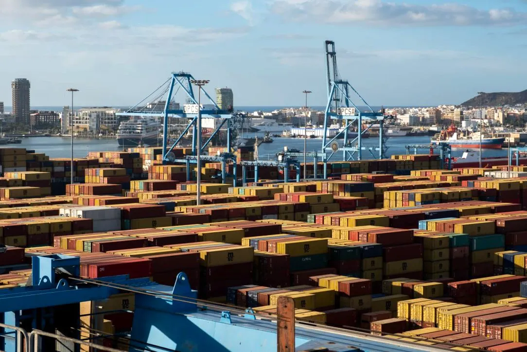 cierre-canal-de-suez-mantiene-trafico-puerto-de-las-palmas-en-cifras-record