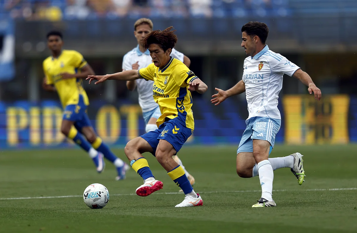 Las-Palmas-empata-con el-descendido-Zaragoza-y-se-complica-el-ascenso-a-Primera