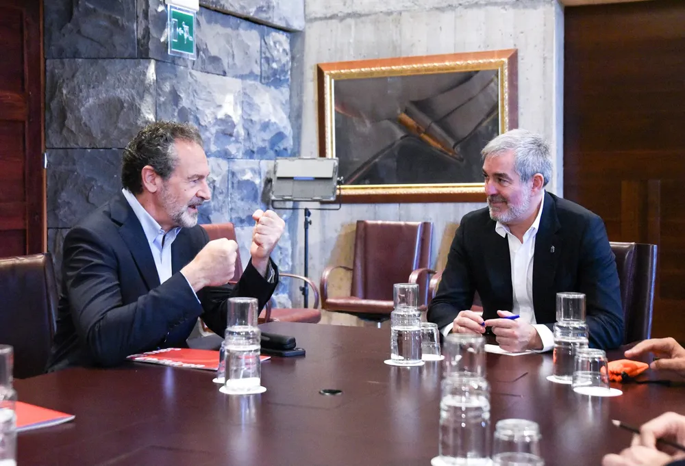 fernando-clavijo-reunion-con-andres-conde-save-the-children