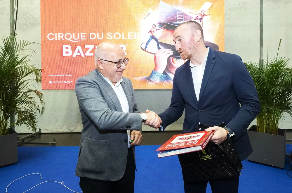 cirque-du-soleil-estrena-bazzar-en-gran-canaria