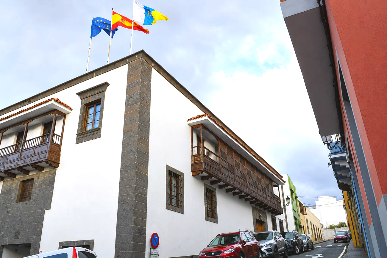 falsa-abogada-que-ejercia-desde-gran-canaria-acusada-de-desvalijar-ahorros-de-familias-vulnerables