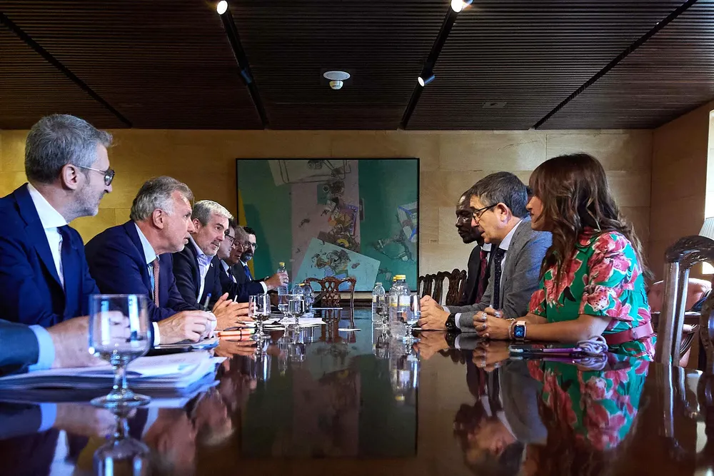 canarias-continua-adelante-con-su-hoja-de-ruta-para-garantizar-la-distribucion-obligatoria-de-los-menores-migrantes