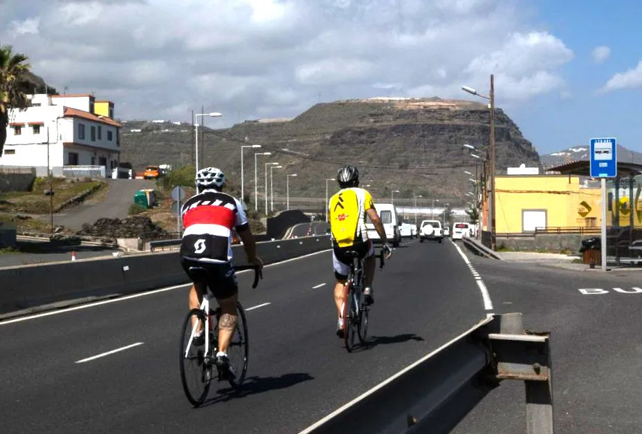 teodoro-sosa-solicita-a-augusto-hidalgo-mejoras-en-el-cierre-nocturno-de-la-gc-2