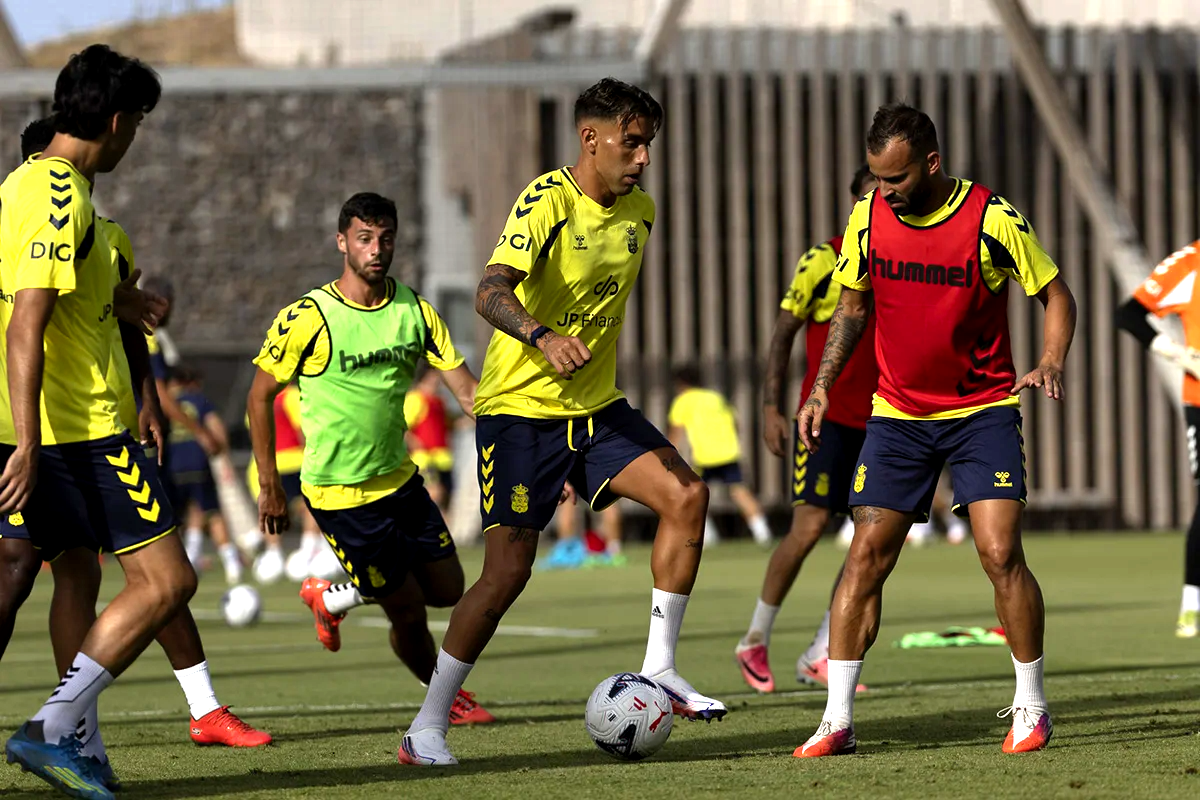 Television-Canaria-emitira-en-abierto-doce-partidos-de-la-UD-Las-Palmas