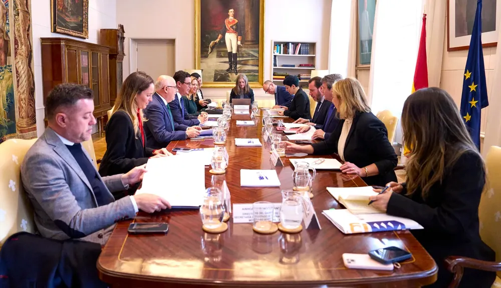 gobierno-y-los-cabildos-solicitan-al-estado-un-marco-de-financiacion-estable-para-desarrollar-los-trenes_noticias-gran-canaria