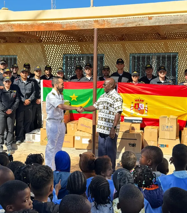 donacion-ampa-padre-cueto-dominicas-las-palmas-a-colegio-mauritania