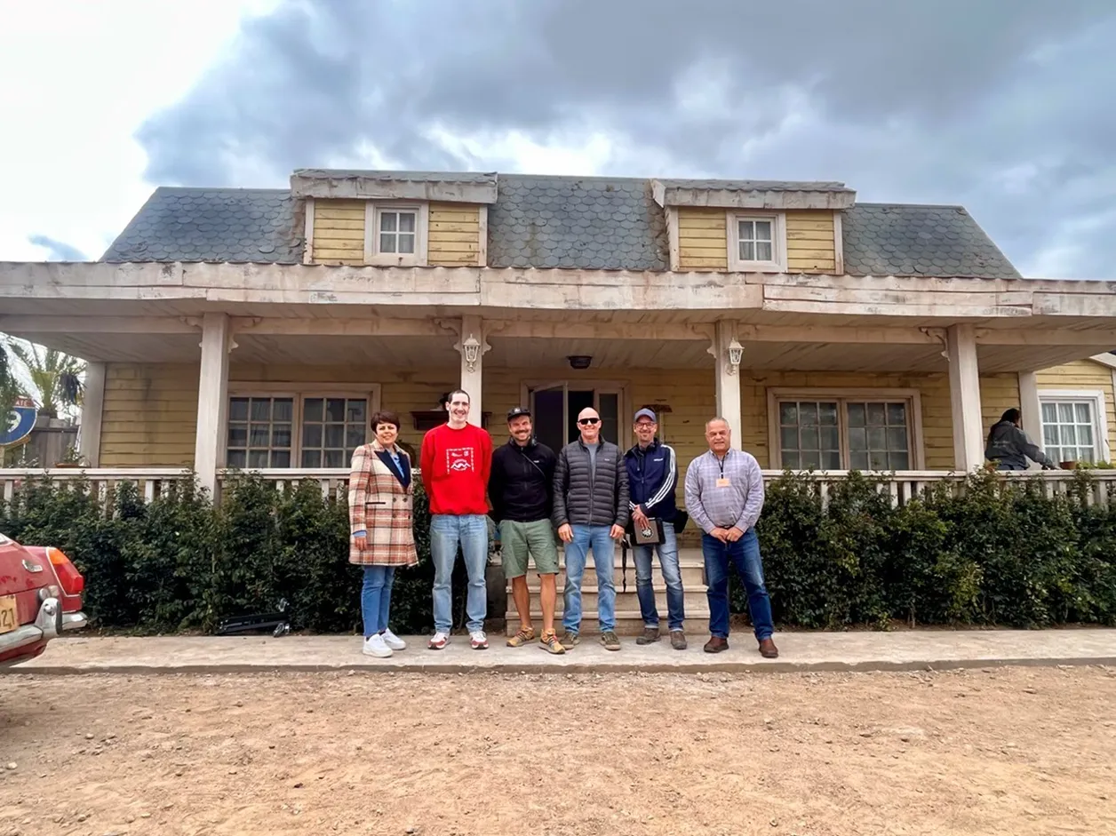 minerva-alonso-visita-el-rodaje-de-la-pelicula-los-tres-investigadores_la-gaceta-de-gran-canaria