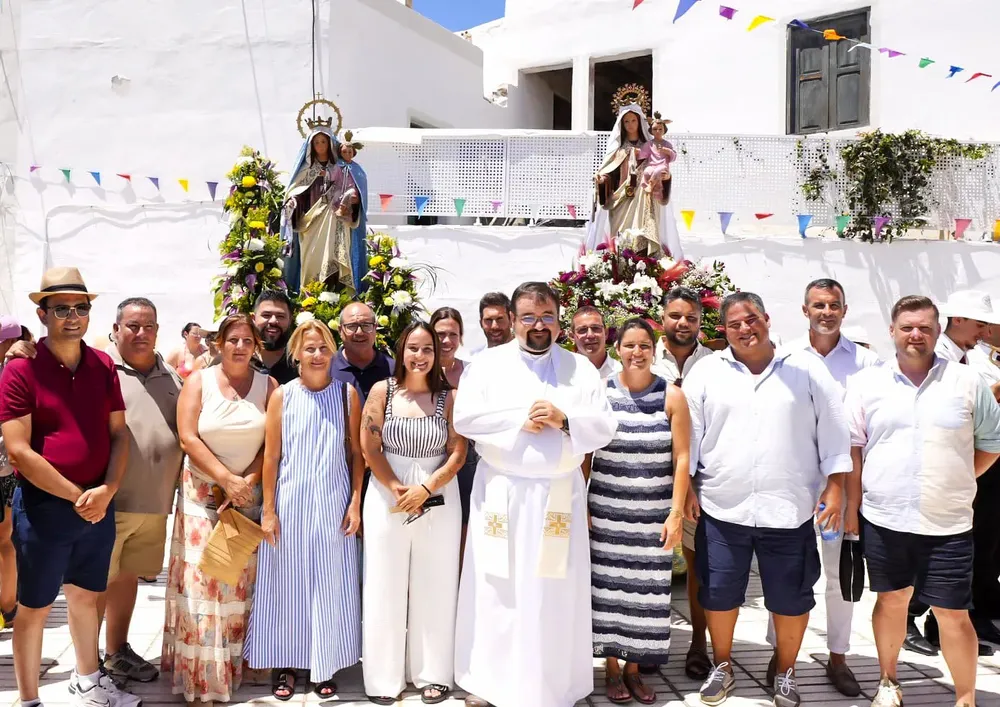 mogan-celebra-reencuentro-anual-de-virgen-del-carmen-de-arguineguin-y-playa-de-mogan