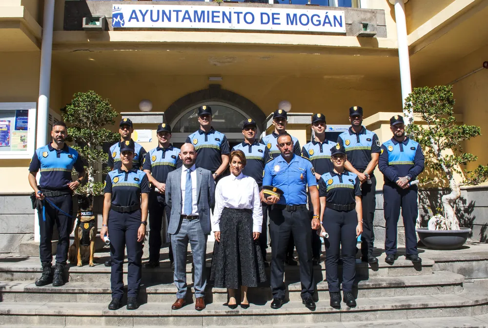 mogan-incorpora-diez-nuevos-policias-locales-y-presenta-unidad-canina_4