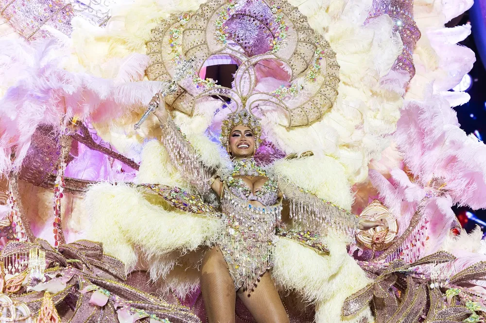 television-canaria-coral-gutierrez-reina-del-carnaval-de-las-palmas-de-gran-canaria
