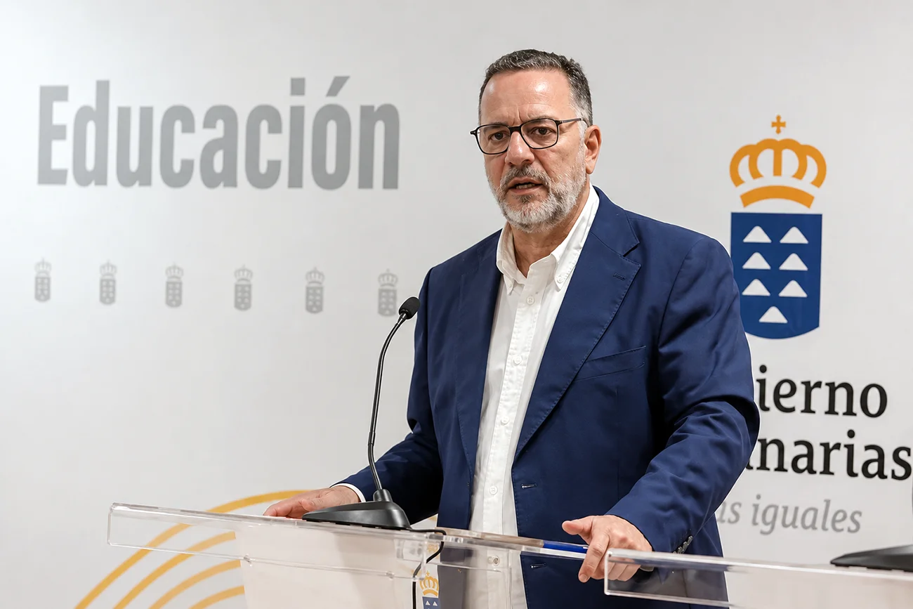 Poli-Suarez_justicia-condena-por-cesion-ilegal-de-trabajadores-a la-Consejeria-de-Educacion-del-Gobierno-de-Canarias