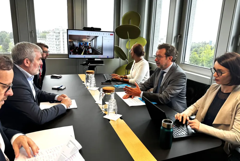 clavijo-busca-ayuda-internacional-para-afrontar-la-emergencia-migratoria fernando clavijo, presidente del gobierno de canarias