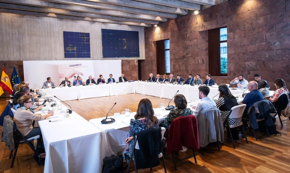 clavijo-reclamara-en-la-conferencia-de-presidentes-modificar-la-ley-de-extranjeria