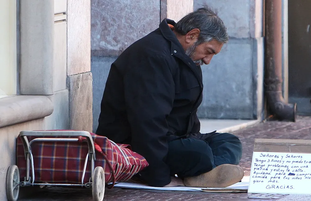 desciende-la-poblacion-en-riesgo-de-pobreza-y-exclusion-social-en-canarias