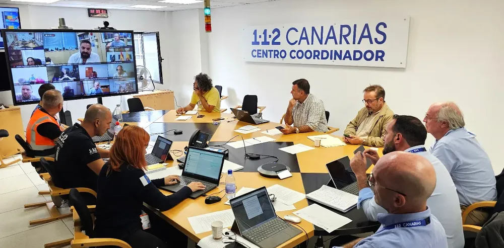 vertido-fueloil-en-puerto-las-palmas