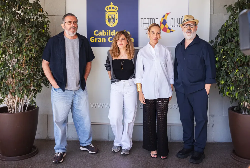 javier-camara-y-marina-salas-teatro-cuyas-vania-x-vania