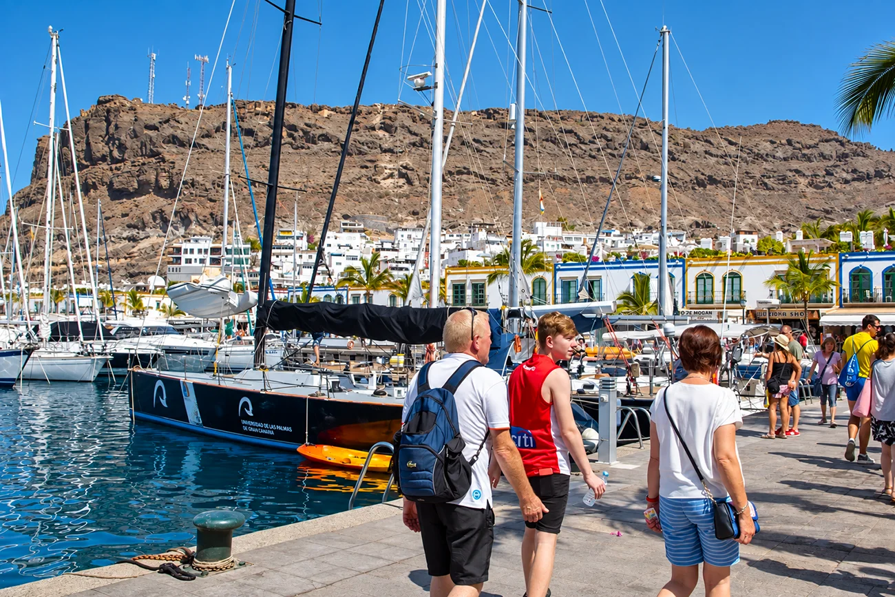 mayoria-de-canarios-considera-beneficioso-el-turismo