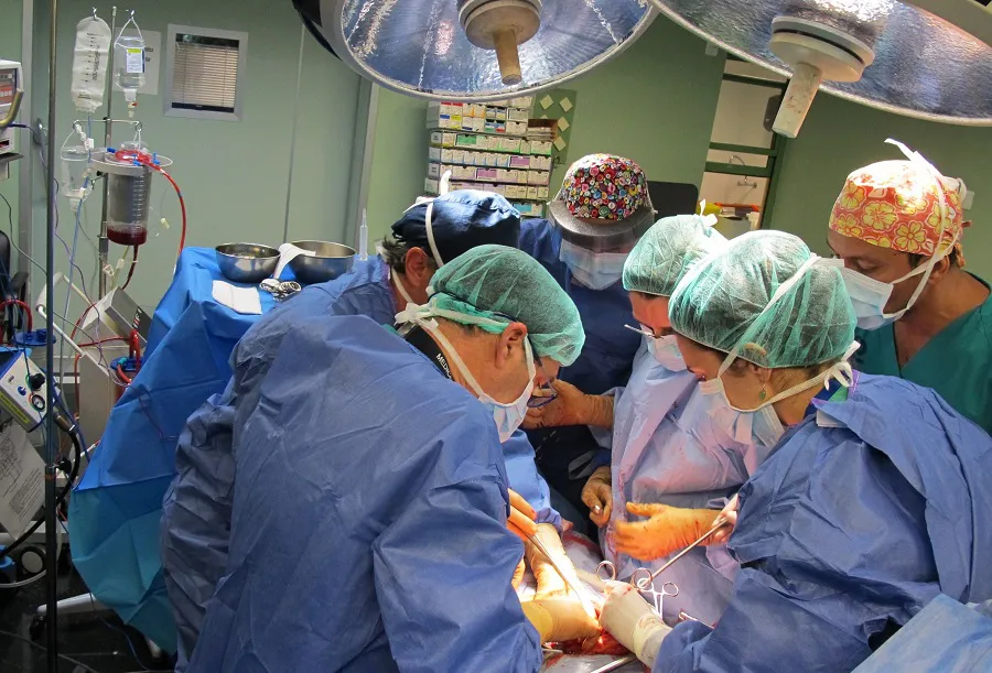 enfermeras-de-quirofano-hospital-doctor-negrin-denuncian-sufrir-situacion-insostenible