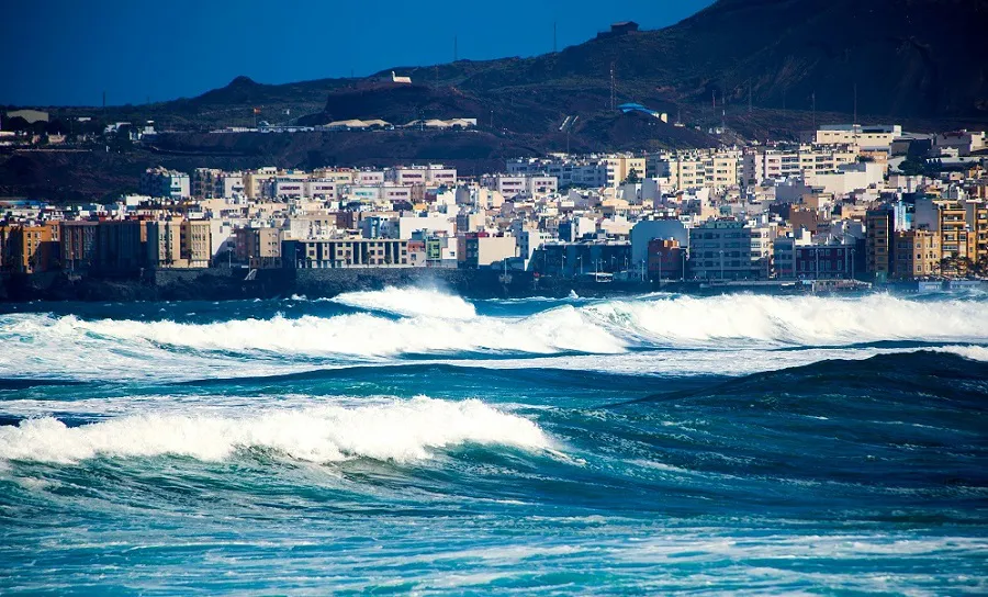 mareas-del-pino-en-gran-canaria_el-atlantico-ordena-el-final-del-verano