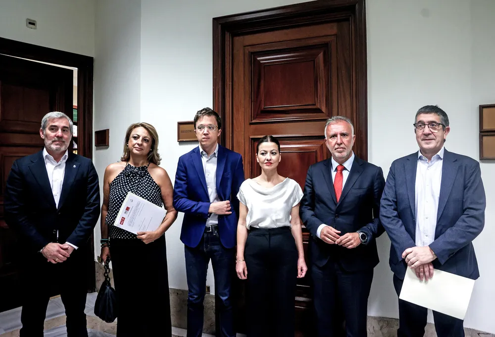 clavijo-avala-la-tramitacion-de-la-reforma-de-la-ley-de-extranjeria-pero-reclama-al-estado-una-respuesta-urgente