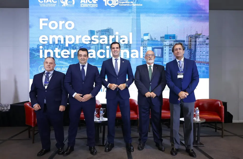 representantes-canarios-en-asamblea-general-de-AICO