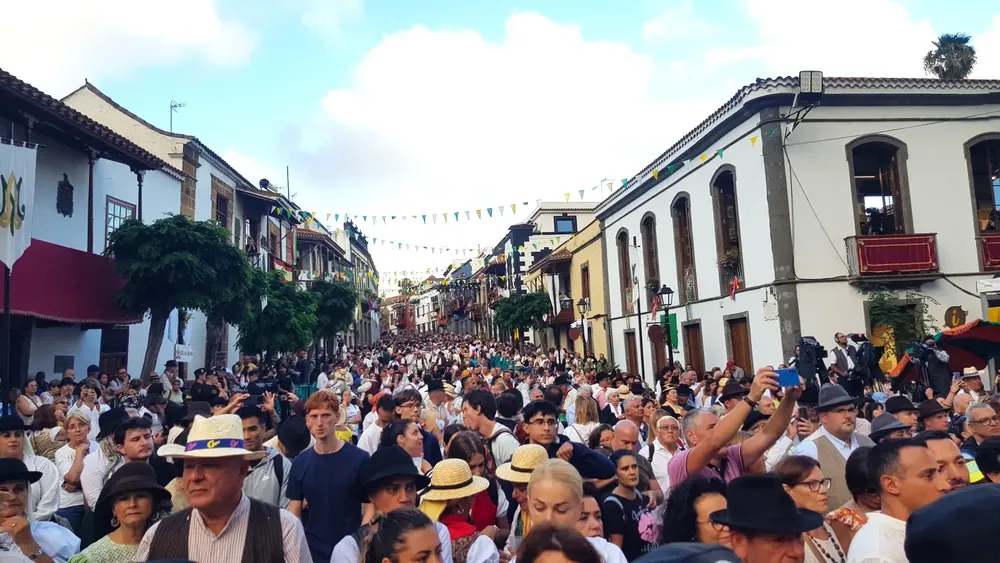 teror-vive-una -de-sus-romerias-mas-multitudinarias-y-generosas