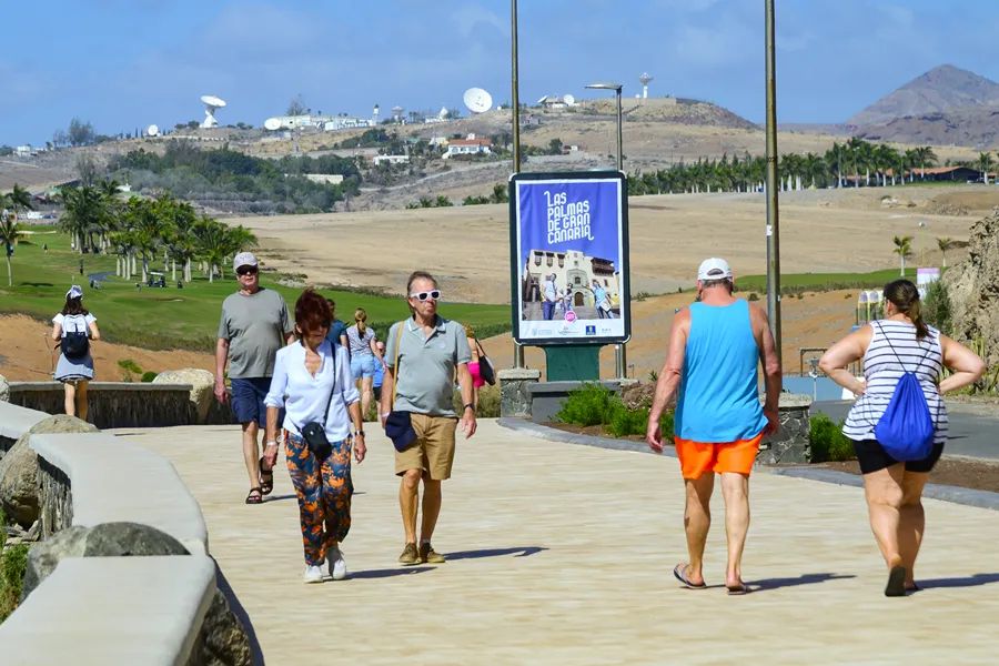 turistas-en-meloneras_noticias-gran-canaria