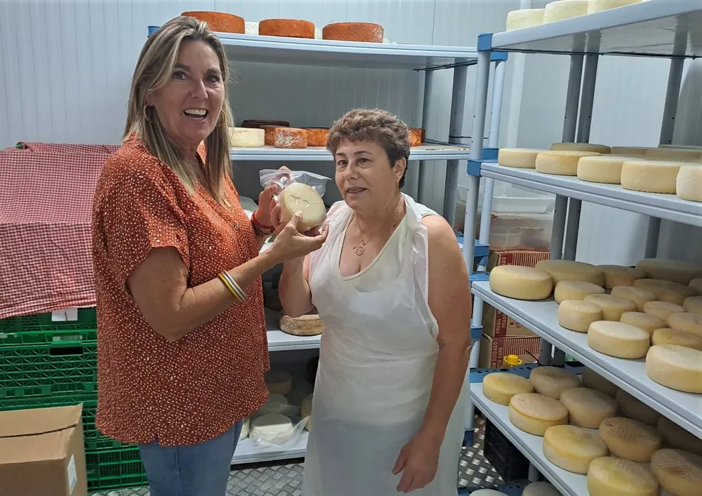 maria-calderin-concejala-sector-primario-telde-I-visita-queso-las-cuevas-I-la-gaceta-noticias-gran-canaria