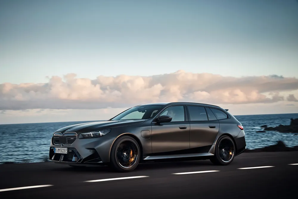 bmw-m5-touring_1